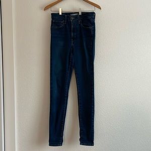 LEVIS Mile High Skinny Jean